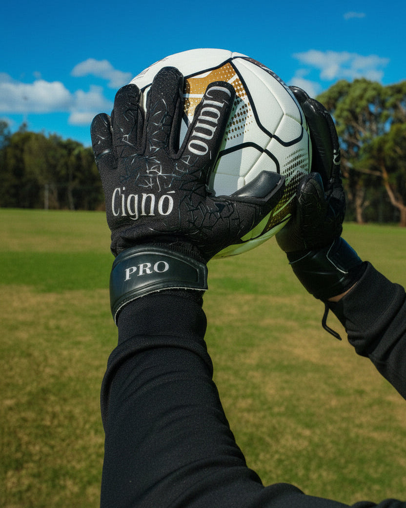 PRO GOALKEEPER GLOVES - NEGATIVE CUT