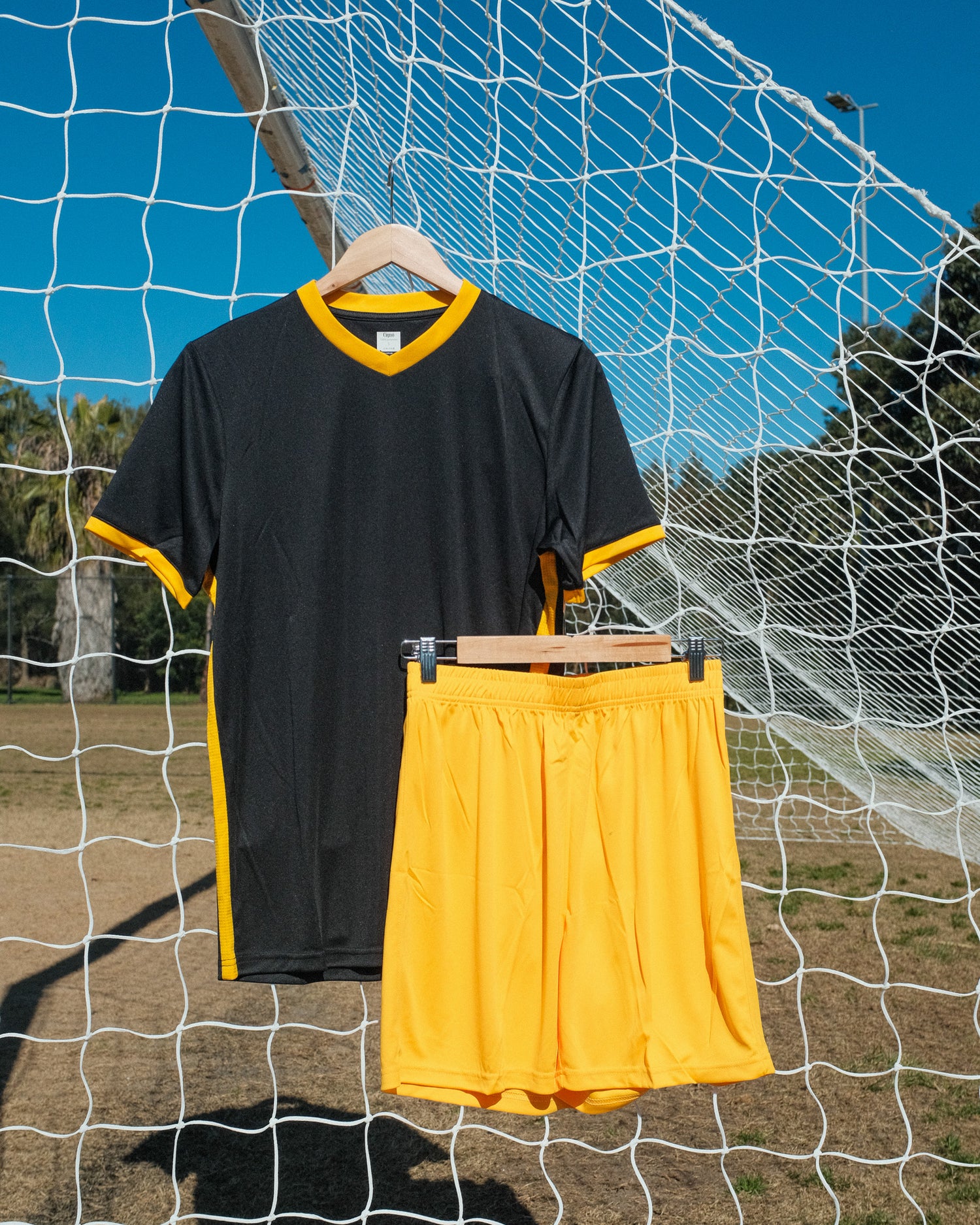 BLACK/GOLD ELITE JERSEY