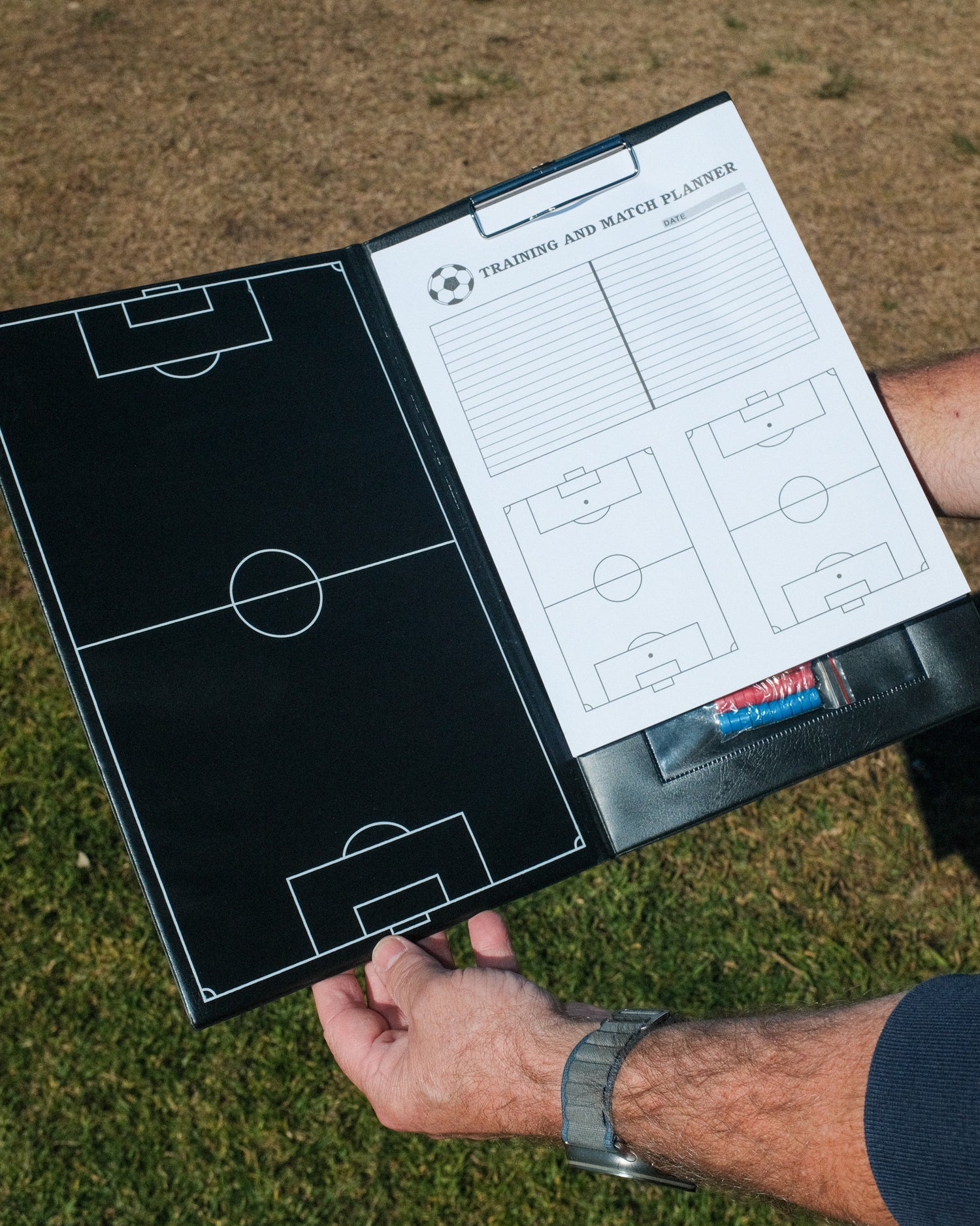 COACHES MAGNETIC CLIPBOARD FOLDER