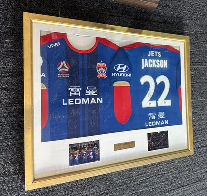 NEWCASLTE JETS FRAMED SIGNED 2018 GRAND FINAL JERSEY