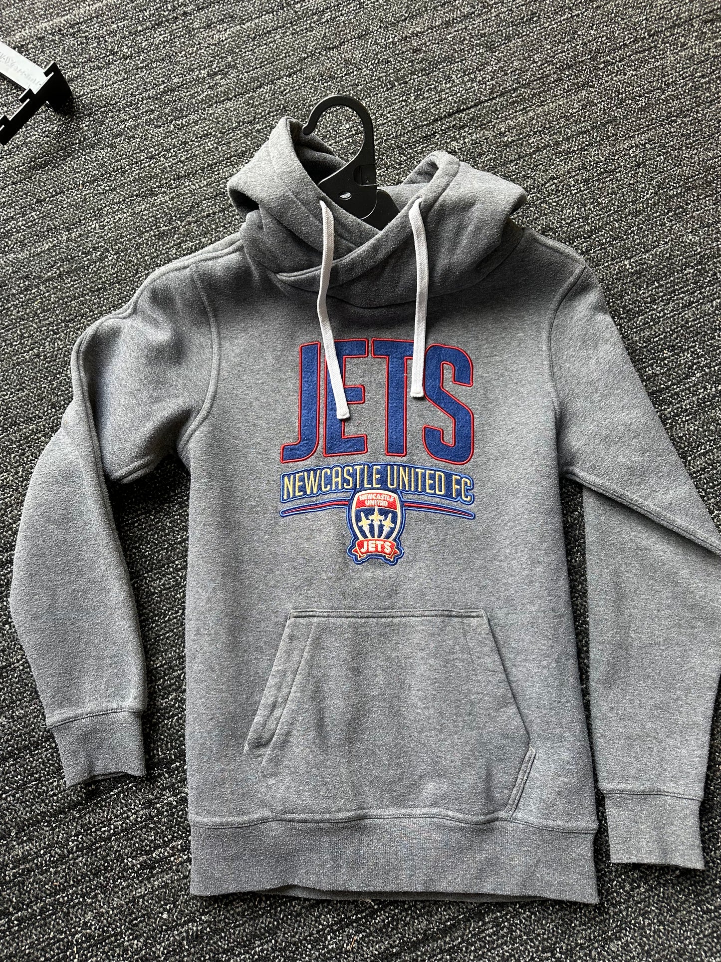 PRE LOVED LADIES NEWCASTLE JETS VIVA HOODIE