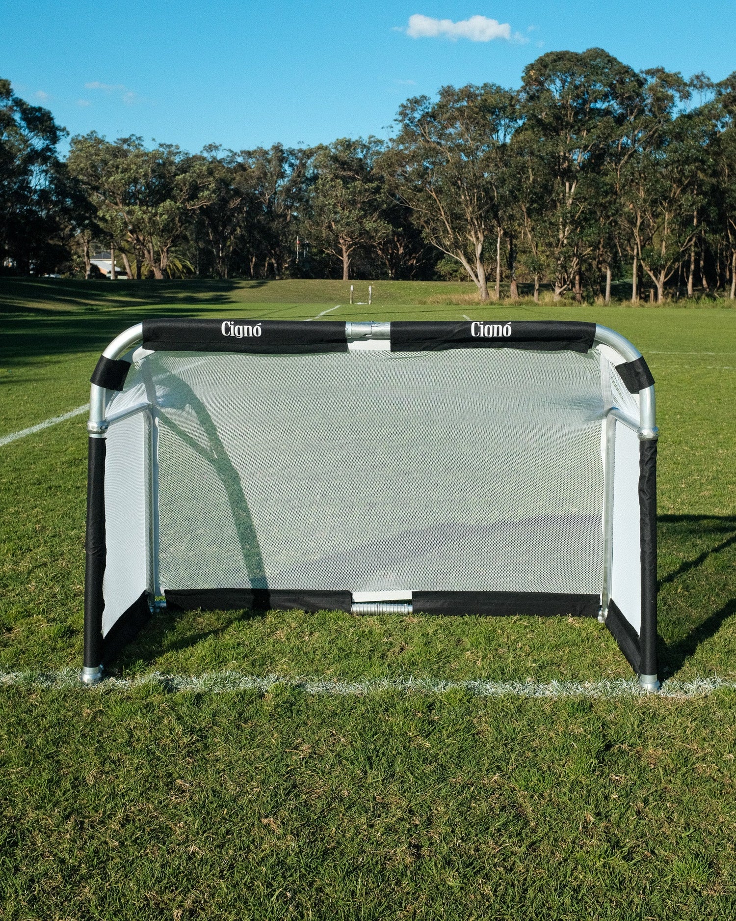 CIGNO ALUMINIUM GOAL 6FT X 4FT - BLACK - Everything Football