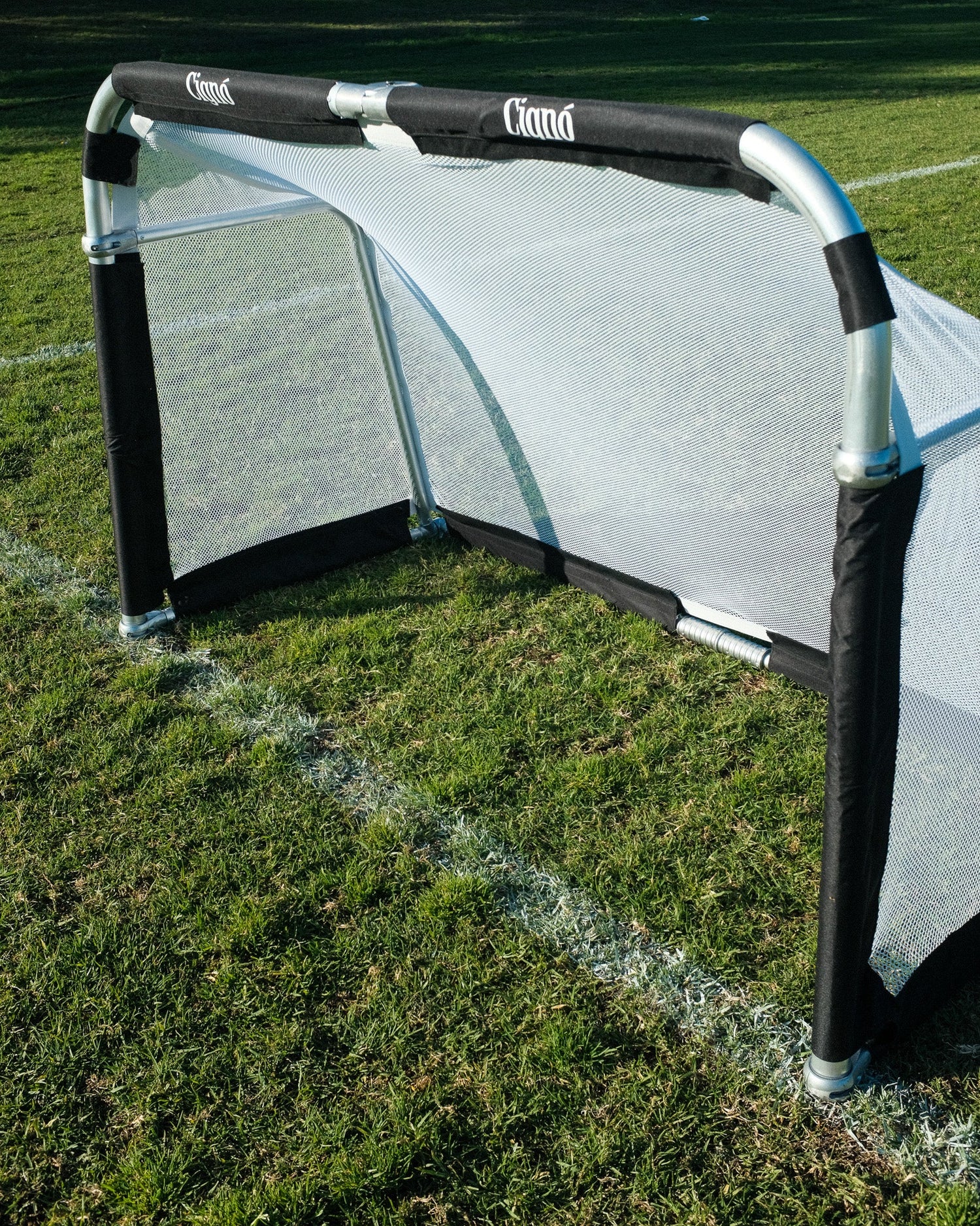 CIGNO ALUMINIUM GOAL 6FT X 4FT - BLACK - Everything Football