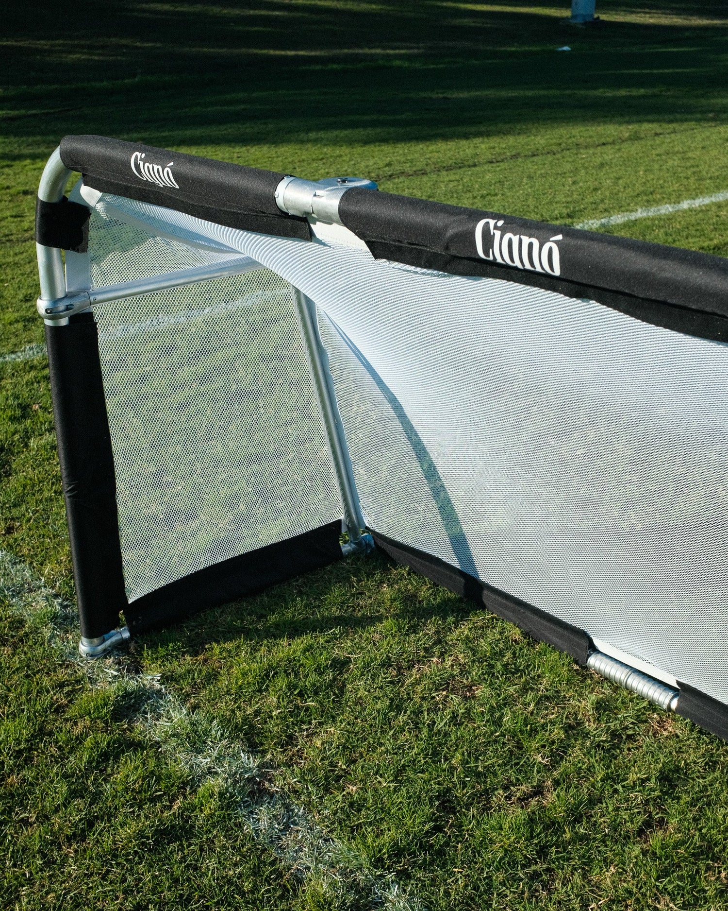 CIGNO ALUMINIUM GOAL 6FT X 4FT - BLACK - Everything Football