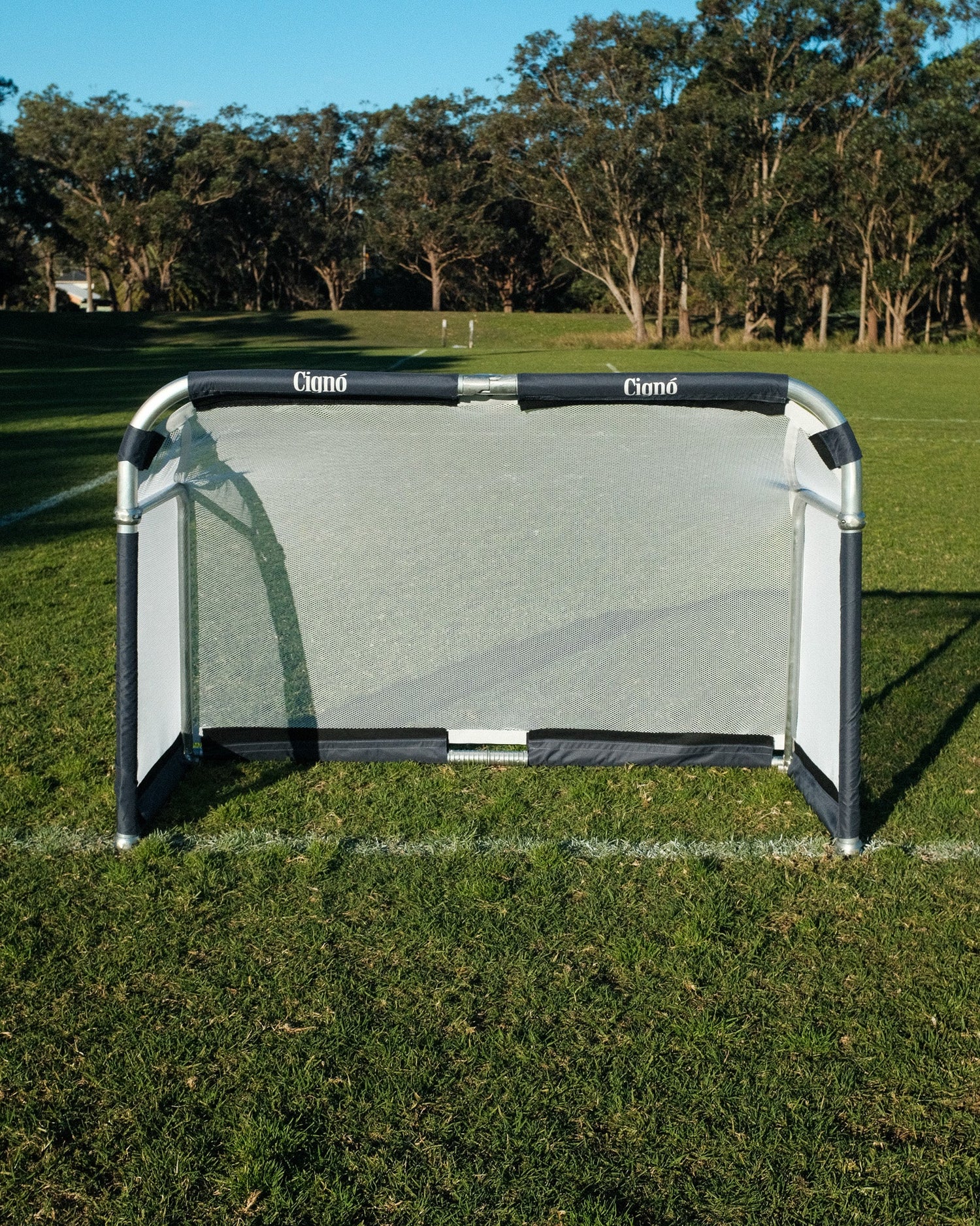 CIGNO ALUMINIUM GOAL 6FT X 4FT - NAVY - Everything Football