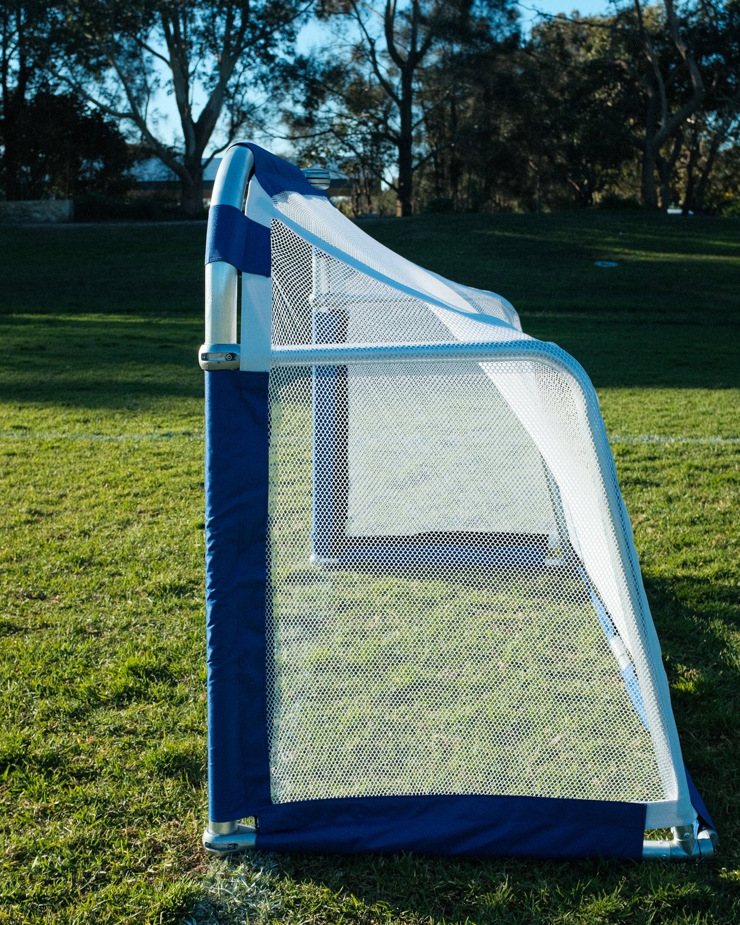CIGNO ALUMINIUM GOAL 6FT X 4FT - ROYAL BLUE - Everything Football