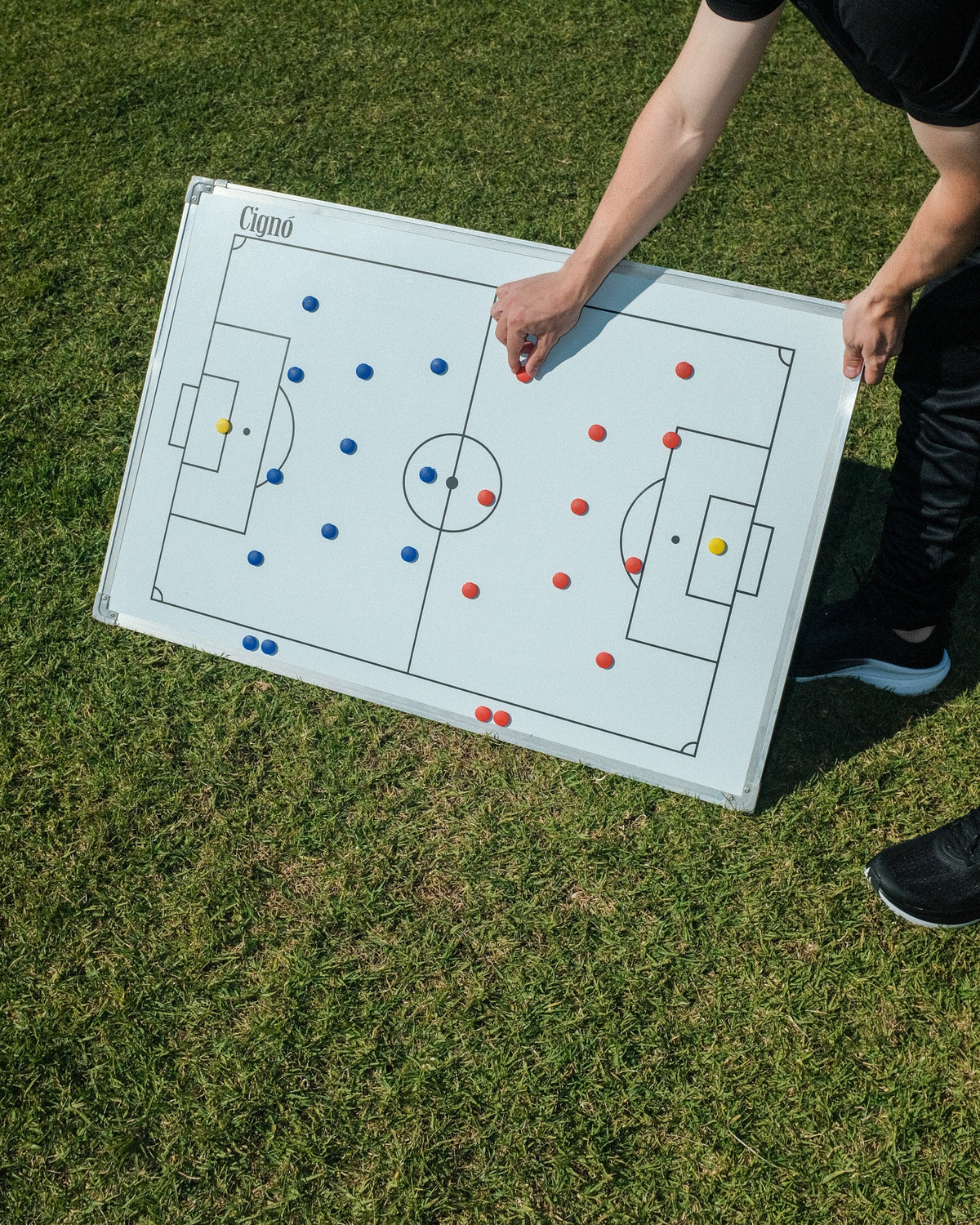 COACHES MAGNETIC WHITE BOARD 60cm x 90cm - Everything Football