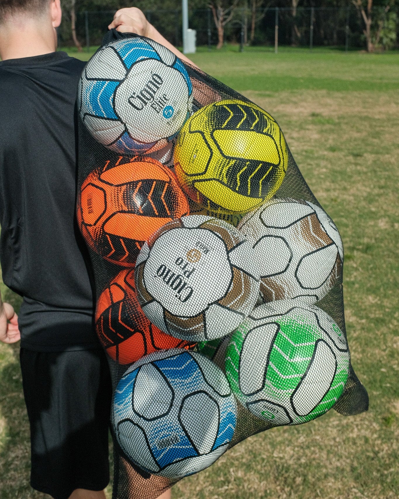 LARGE MESH BALL NET (HOLDS 15 BALLS) - Everything Football