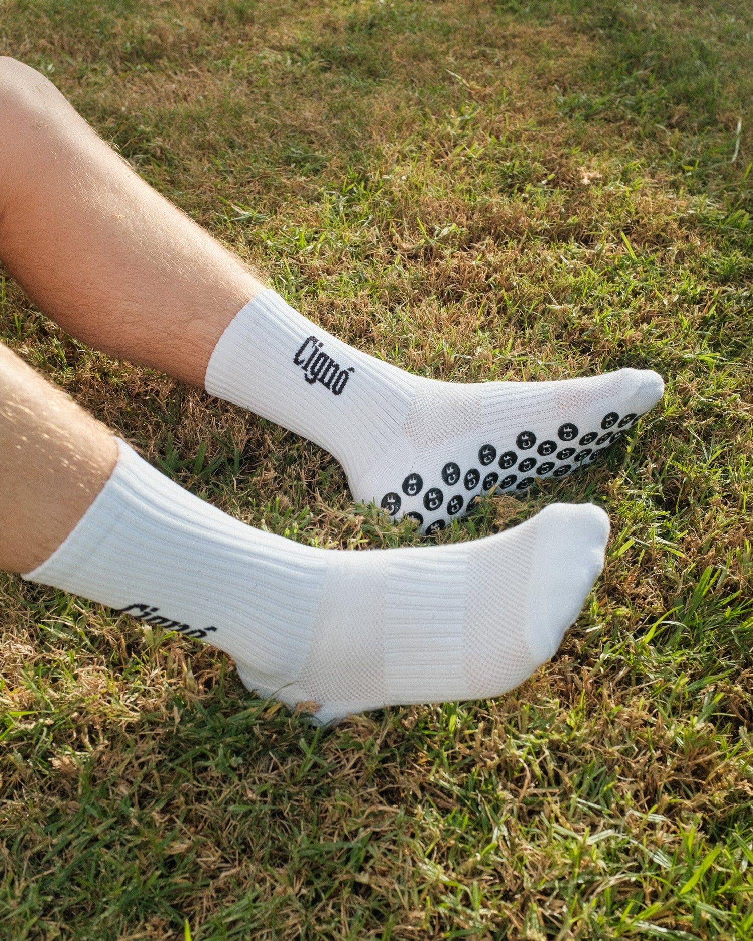 WHITE GRIP SOCKS - Everything Football
